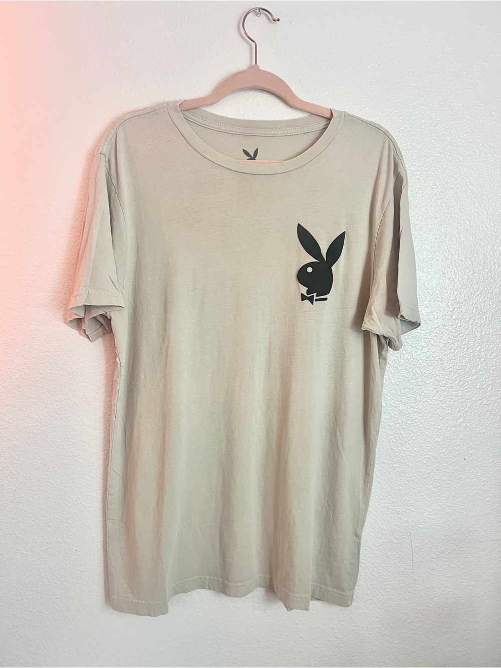 PLAYBOY Men's Crew Neck T‑Shirt in Light Beige with Black Bunny